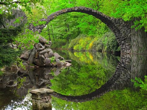 Is the Stone Arch Bridge Open: A Portal to Timeless Wanderings